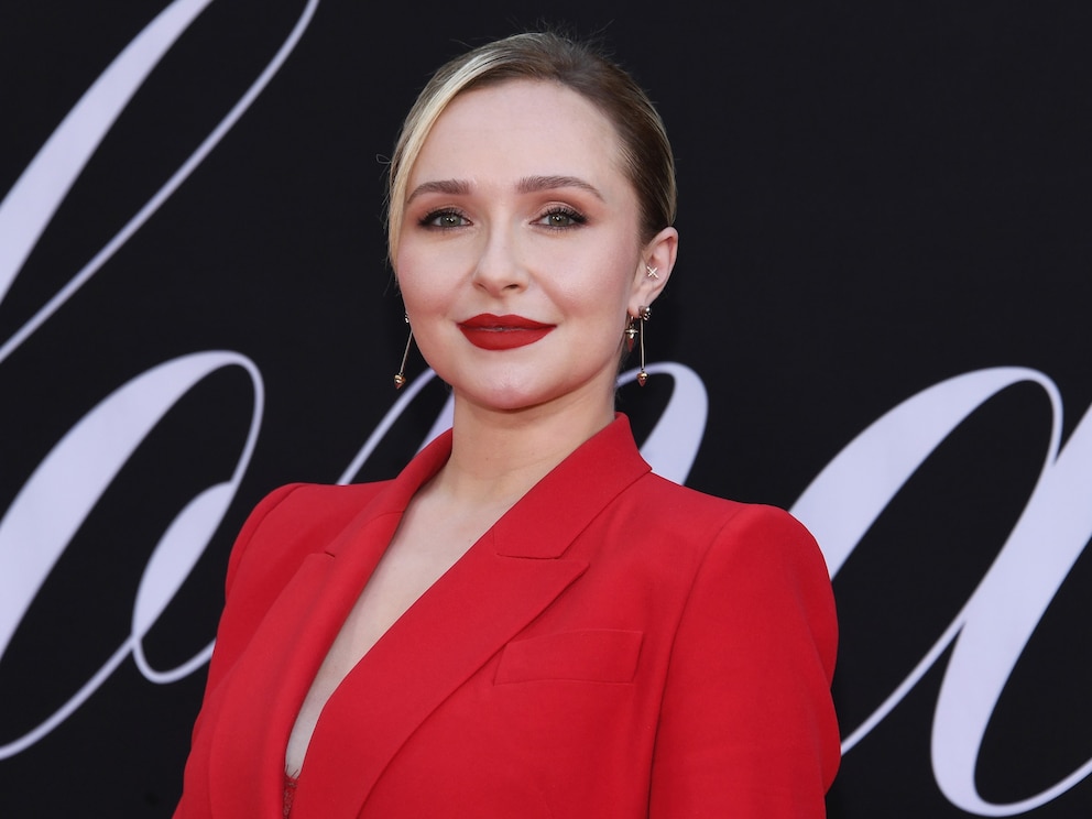 Umukinnyi kazi wa film Hayden Panettiere yitabye imana bitunguranye